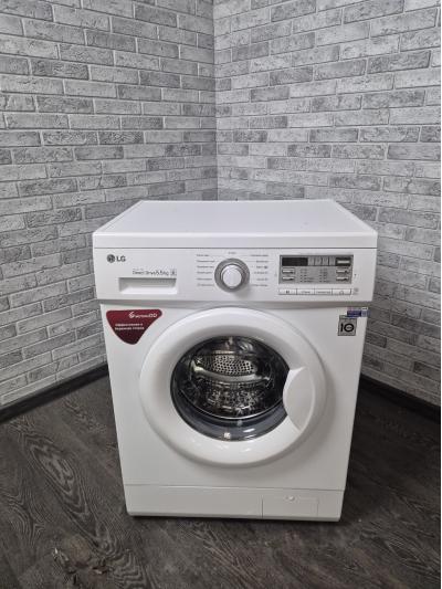 Стиральная машина LG F80B8MD Стиральная машина LG F80B8MD